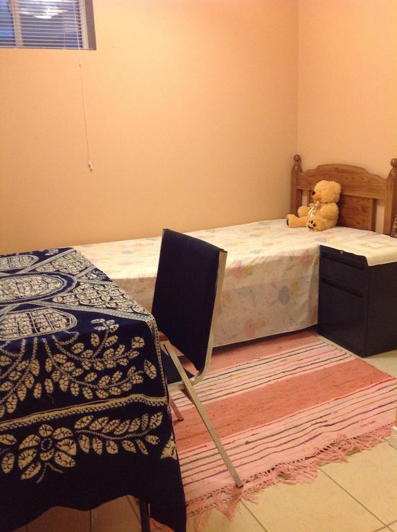 Maria'S Homestay Thornhill Room photo