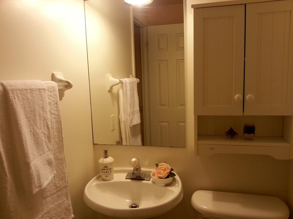 Maria'S Homestay Thornhill Room photo